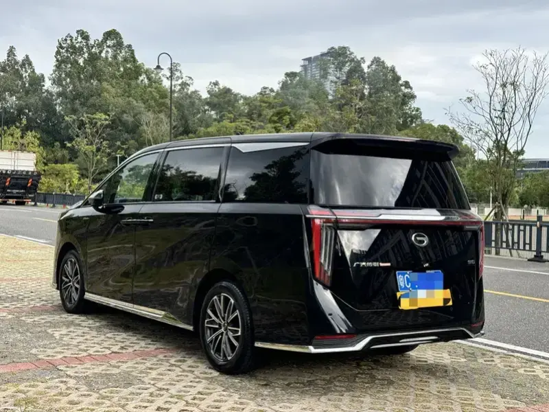 2024 GAC Trumpchi M8 с пробегом 32 000 км