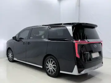 2024 GAC Trumpchi E9 с пробегом 55 000 км