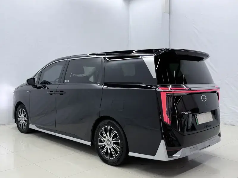 2024 GAC Trumpchi E9 с пробегом 55 000 км