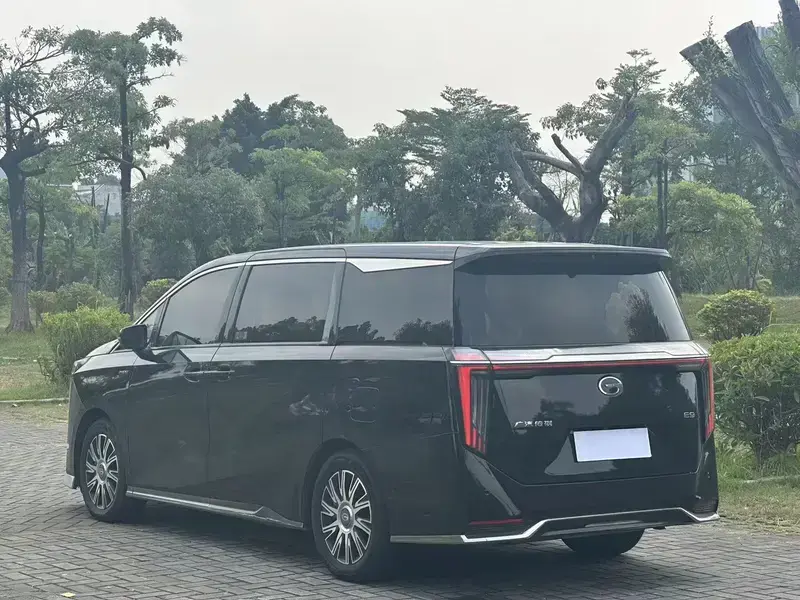2023 GAC Trumpchi E9 с пробегом 90 900 км