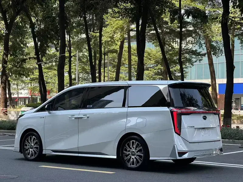 2023 GAC Trumpchi E9 с пробегом 90 000 км