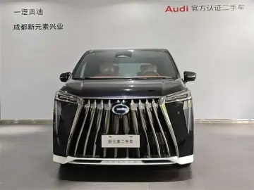 2025 GAC Trumpchi E9 с пробегом 100 км