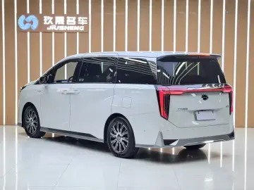 2024 GAC Trumpchi E9 с пробегом 27 300 км