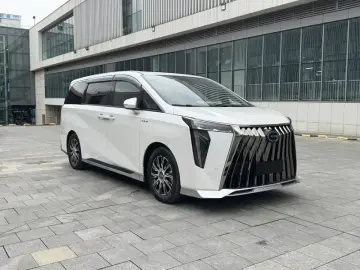 2024 GAC Trumpchi E9 с пробегом 25 200 км