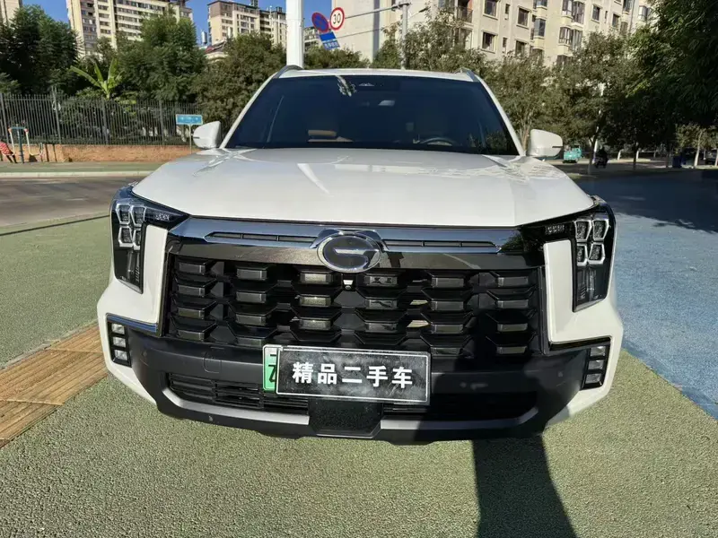 2024 GAC Trumpchi ES9 с пробегом 18 000 км