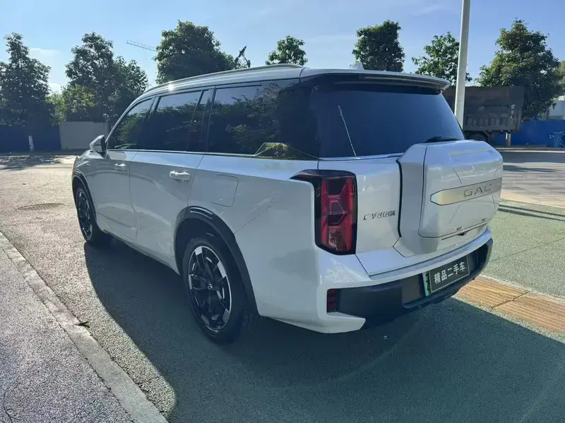 2024 GAC Trumpchi ES9 с пробегом 18 000 км
