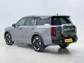 2024 GAC Trumpchi ES9 с пробегом 22 100 км