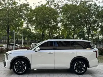 2024 GAC Trumpchi ES9 с пробегом 28 000 км