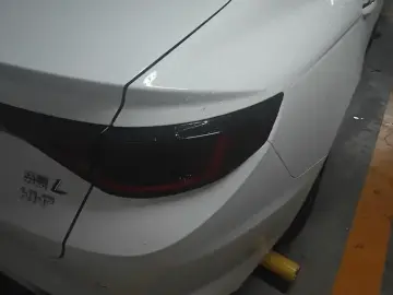 2024 Geely Emgrand L с пробегом 34 000 км