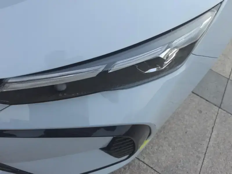 2024 Geely Emgrand L с пробегом 21 000 км