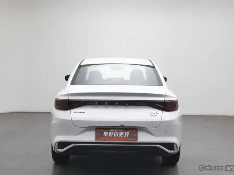 2024 Geely Emgrand L с пробегом 96 700 км