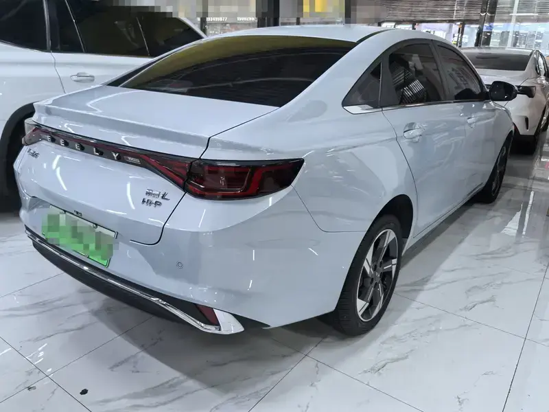2024 Geely Emgrand L с пробегом 50 000 км