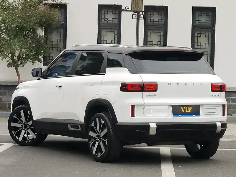 2022 Geely Icon с пробегом 19 000 км
