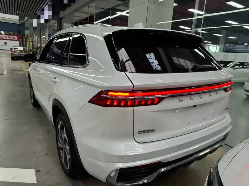 2021 Geely Monjaro с пробегом 39 000 км