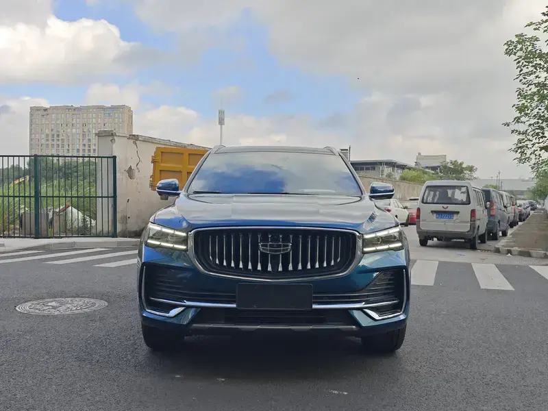 2021 Geely Monjaro с пробегом 42 000 км