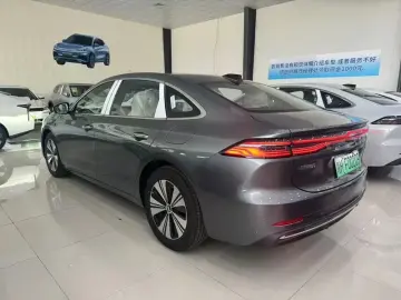 2025 Geely Galaxy A7 с пробегом 100 км