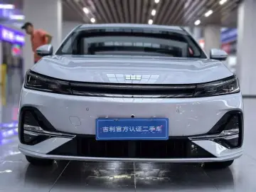 2025 Geely Galaxy A7 с пробегом 7 000 км