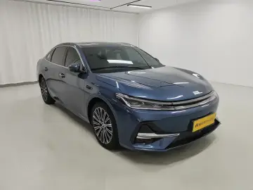 2025 Geely Galaxy A7 с пробегом 7 700 км