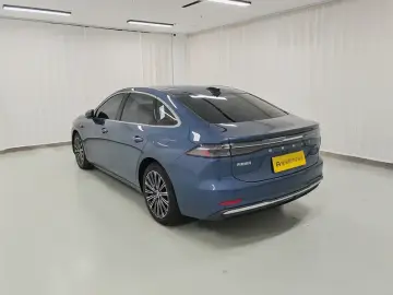 2025 Geely Galaxy A7 с пробегом 7 700 км