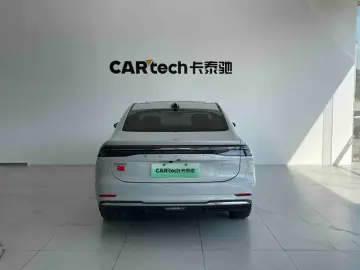 2025 Geely Galaxy A7 с пробегом 23 000 км