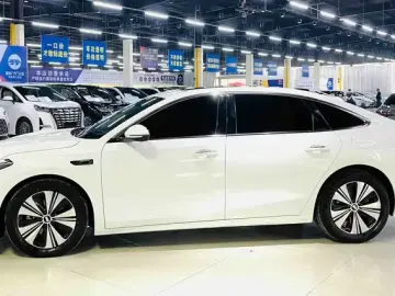 2025 Geely Galaxy A7 с пробегом 28 000 км