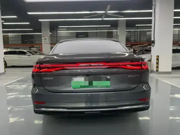 2025 Geely Galaxy A7 с пробегом 13 000 км