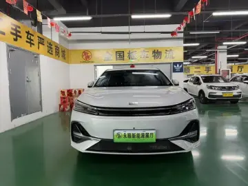 2025 Geely Galaxy A7 с пробегом 50 000 км