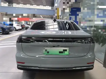 2025 Geely Galaxy A7 с пробегом 10 400 км
