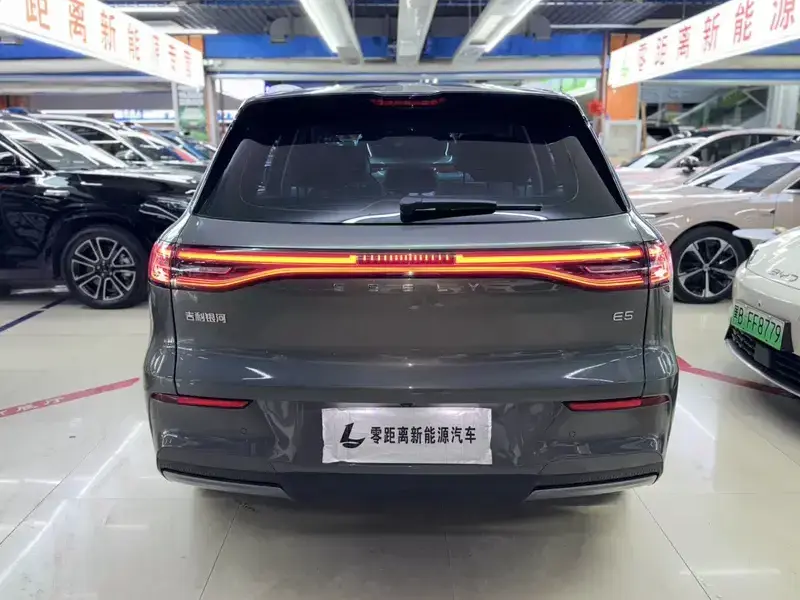 2026 Geely Galaxy E5 с пробегом 11 000 км