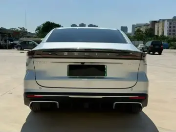 2025 Geely Galaxy L6 с пробегом 13 000 км