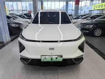2025 Geely Galaxy L7 с пробегом 22 000 км