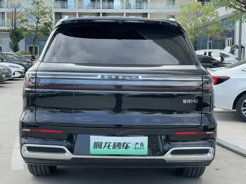 2025 Geely Galaxy M9 с пробегом 26 000 км