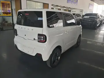 2023 Geely Panda с пробегом 27 000 км