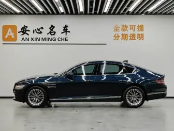2023 Genesis G80 с пробегом 12 000 км