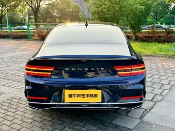 2024 Genesis G80 с пробегом 39 000 км
