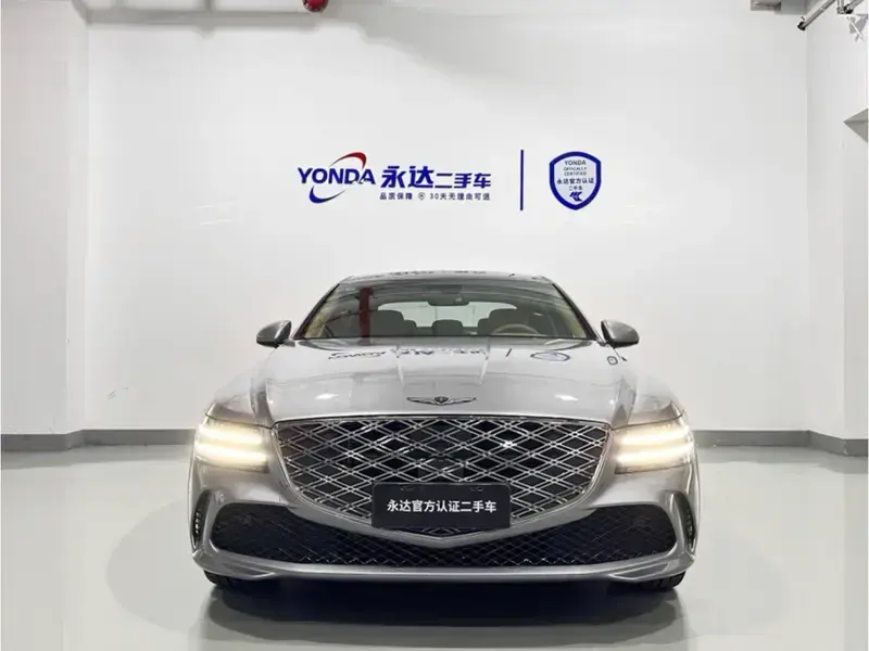 2024 Genesis G80 с пробегом 6 000 км