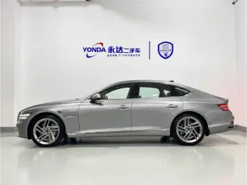 2024 Genesis G80 с пробегом 6 000 км