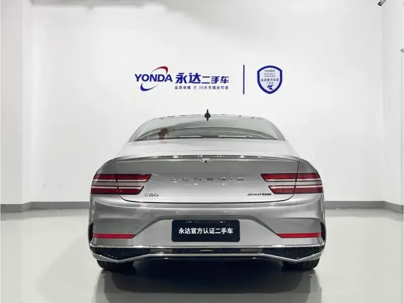 2024 Genesis G80 с пробегом 6 000 км