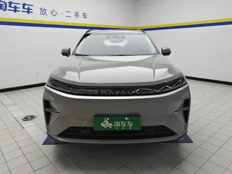 2025 Haval Xiaolong Max с пробегом 15 000 км