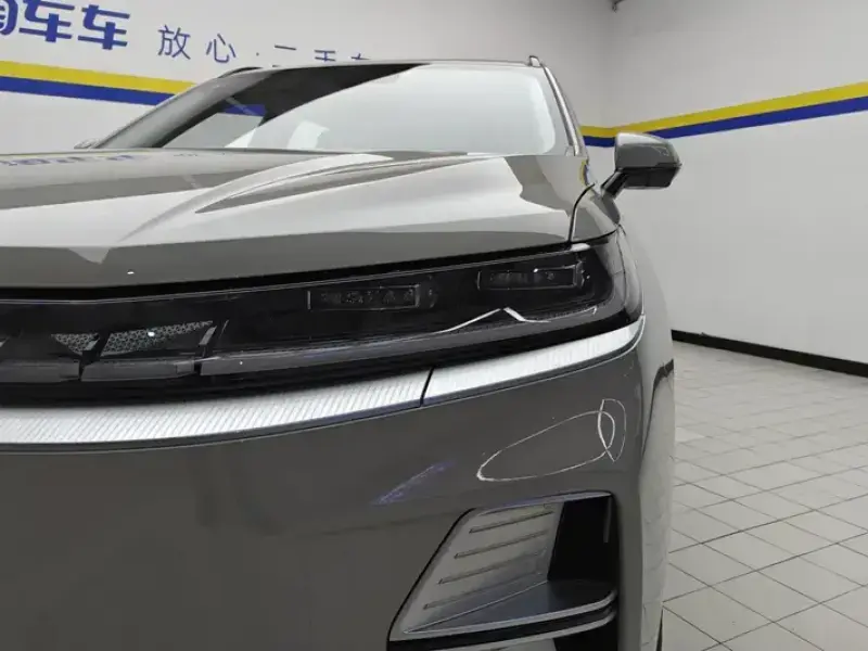 2025 Haval Xiaolong Max с пробегом 15 000 км