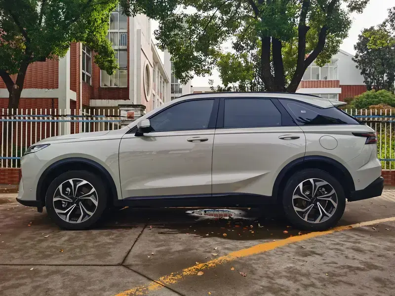 2025 Haval Xiaolong Max с пробегом 12 000 км