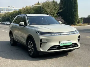 2025 Haval Xiaolong Max с пробегом 42 000 км