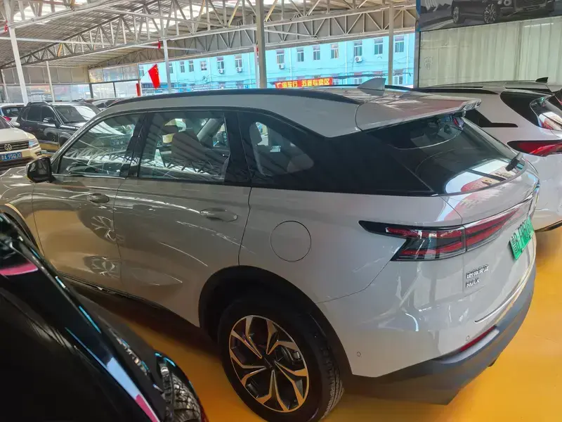 2025 Haval Xiaolong Max с пробегом 7 000 км