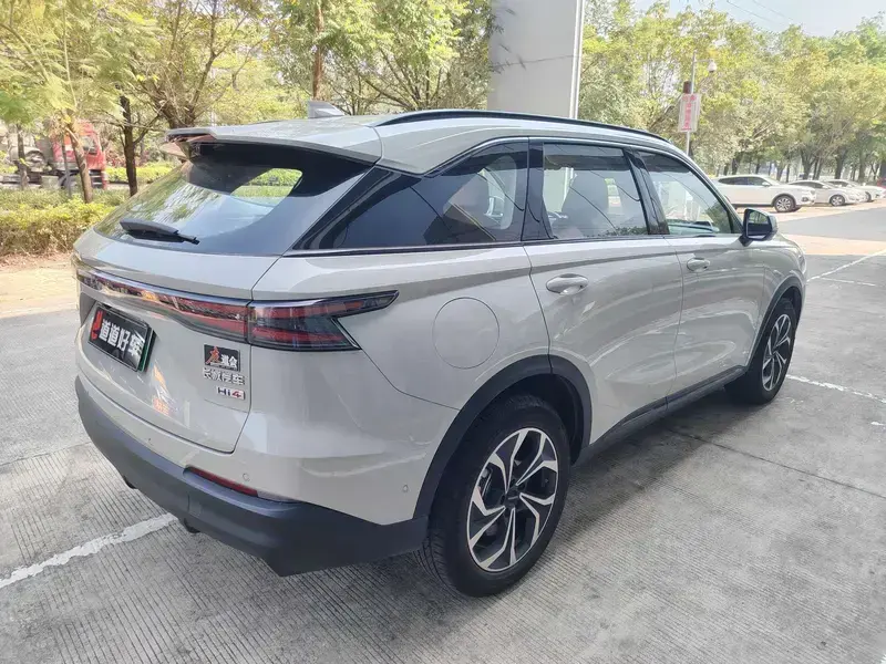 2025 Haval Xiaolong Max с пробегом 11 000 км