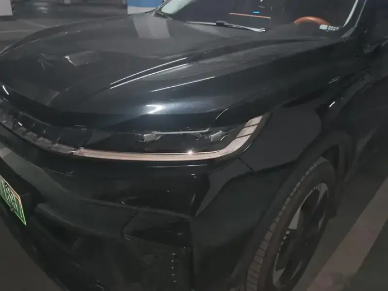 2025 Haval Xiaolong Max с пробегом 16 000 км