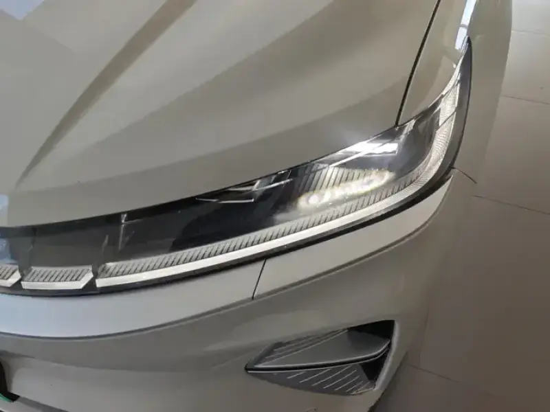 2025 Haval Xiaolong Max с пробегом 26 000 км