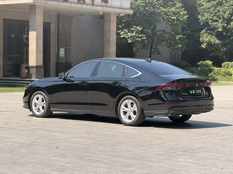 2023 Honda Accord с пробегом 17 800 км