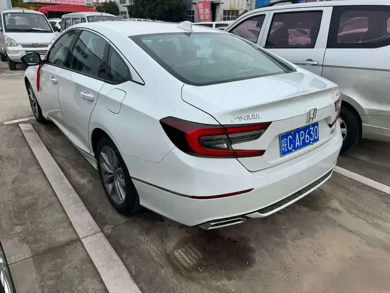 2023 Honda Accord с пробегом 3 900 км