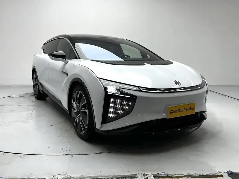 2022 HiPhi X с пробегом 26 200 км