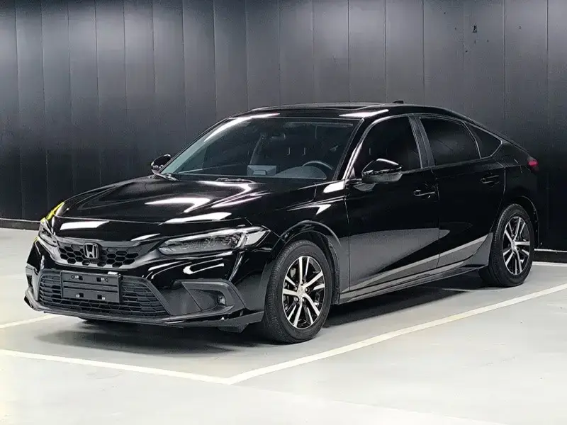 2023 Honda Civic с пробегом 32 000 км